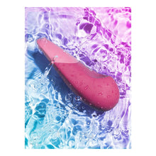 Lade das Bild in den Galerie-Viewer, Womanizer Auflegevibrator mit lautlosen UltraWave-Vibrationen
