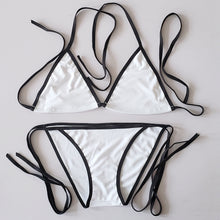 Lade das Bild in den Galerie-Viewer, Triangel Bikini Set Weiß, Größe L
