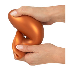 Lade das Bild in den Galerie-Viewer, XL Analplug mit Saugfuß nahtlos aus porenfreiem Silikon - 16cm
