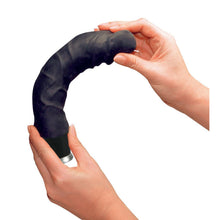 Lade das Bild in den Galerie-Viewer, Big Vibrator Black Nature Skin - 20,5 cm
