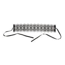 Lade das Bild in den Galerie-Viewer, Gesticktes Halsband mit Perlen und Strass &quot;Heidi&quot;
