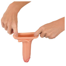 Lade das Bild in den Galerie-Viewer, Silikon Penishülle - Verlängerung um 5cm Realistixxx Extension
