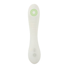 Lade das Bild in den Galerie-Viewer, Silikon G-Spot Vibrator - leuchtet im Dunkeln - 17,9 cm
