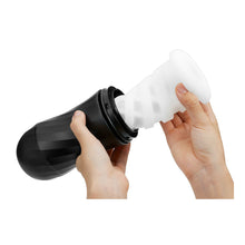 Lade das Bild in den Galerie-Viewer, Silikon Masturbator mit Luftkissen-Technologie &quot;Twist Ripple&quot;
