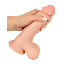 Lade das Bild in den Galerie-Viewer, Natur-Dildo mit beweglicher Haut und starkem Saugfuß - 19,7 cm
